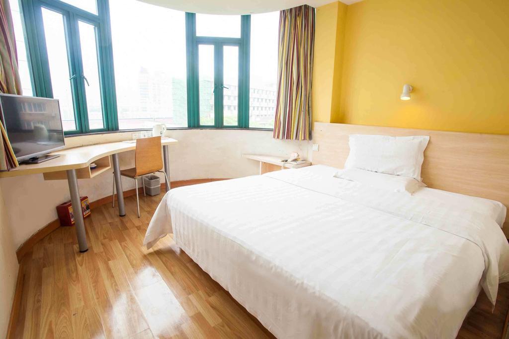 7Days Inn Chengdu North Railway Station Kamer foto